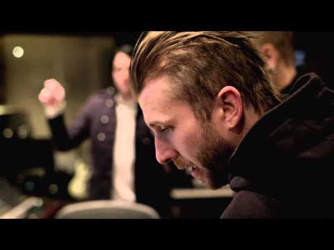 VIDEO: Three Days Grace Making Of