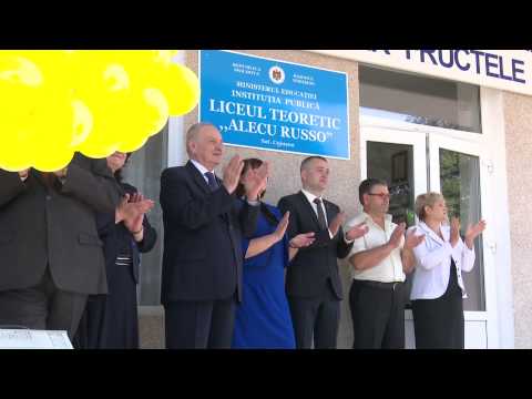 Președintele Timofti, în vizită la liceul Alecu Russo din s. Cojușna, Strășeni