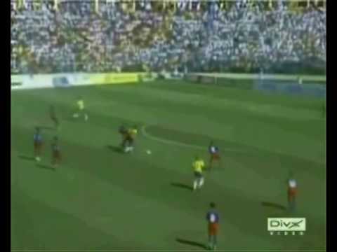 C.Ronaldo_vs_Ronaldinho_THE_BEST_PLAYER_2007