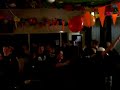Ze maken ons de pis niet lauw