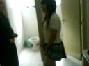 laura se te ve la tanga... laura se te ve la tanga...