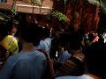 sab�o em p� na fonte