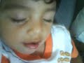 Mariano dormido y masticando chicle. (MOV00312.3GP)