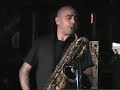en directo en el jambore toni belenguer (trombon) david xirgu(bateria) david mengual(contrabajo) y joan chamorro (saxo baritono)
berni's tune