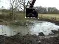 Pikeys nick a jcb