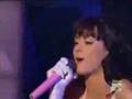 videos de Katy Perry I Kised A Girl Live