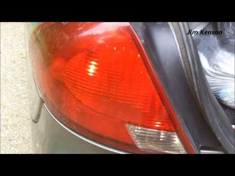 Ford Taurus: How To Change A Tail Light Lens