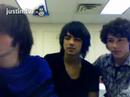 jonas-brothers-live-chat-first-five-minutes.html