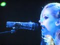 [HQ] Avril Lavigne Live In Singapore - Losing Grip