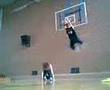 5.9′ white boy dunking