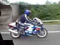 Suzuki GSX-R 600 SRAD vs. 306 D Turbo Suzuki GSX-R 600 SRAD vs. 306 D Turbo