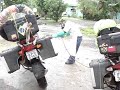 desinfetando as motos na fronteira da nicaragua