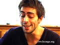 finir l'ann�e avec les douceurs de cocoon, en commencer une nouvelle avec la douceur des m�lodies sucr�es et jamais �coeurantes de ce duo. les chansons de cocoon me rappellent ces sucettes qui en leur coeur recelaient une friandise petillante, acidul�e qui claquaient sur le palais. ici les paroles peuvent se montrer noires, tr�s noires... un m�lange des saveurs comme on les aime. comme l'ann�e 2008 va nous en reserver, on l'esp�re, � nous tous, � vous tous...

bonne ann�e de la part de tout l'�quipage du cargo...

www.myspace.com/listentococoon

www.lecargo.org