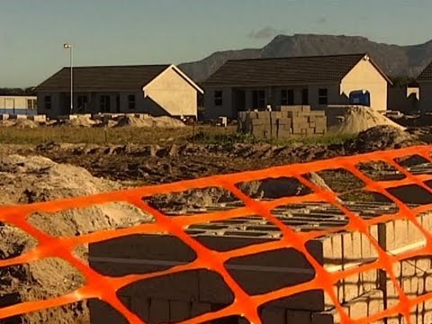 Cape Town - For more on this and other stories please visit http://www.enca.com/ Pelican park, Cape Town, June 16 - Cape Town authorities are hoping the Pelican Park Int...