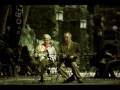 g�lay ellerini �ekip benden