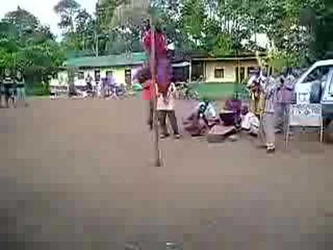 Mind blowing Nile acrobatics