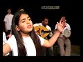 Iraqi childern singing
