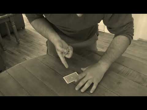 Magic Trick : Basic Playing Card Levitation