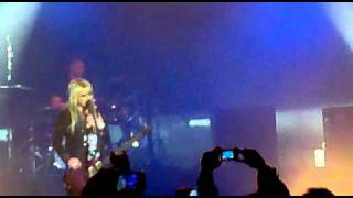 Orianthi - Shut Up and Kiss Me [Live in KL]