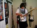 videos de the who- fiddle about/pinball wizard bass cover