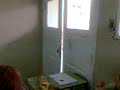 que manera de abrir la puerta!!