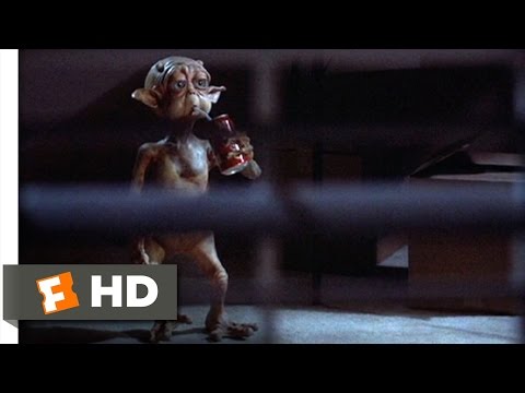 Mac and Me (5/11) Movie CLIP - Capturing Mac (1988) HD