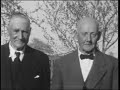 gammal svartvit film fr�n stockaryd med axel, maja sj�berg.p� den filmen med de riktigt gamla s� �r det carl som spelar dragspel och som firar sin 90 �rsdag.

filmen �r sannolikt tagen i huluboda eller ev  i landsbro.

 

min farmor emma hade f�ljande syskon:

 

august i bj�rneberg, hade bil tidigt, var gift med en barnmorska, snickeri i stockaryd.

carl som bodde i huluboda, son bl a george och ?

anna bodde i vetlanda moder till william clausons mor

elna bodde i landsbro och var styvmor till augusta sj�berg,stockaryd

karin, eksj�. betraktades som f�rn�m och var gift med en alltid luspank greve, farmor emma talade alltid raljerande om henne.