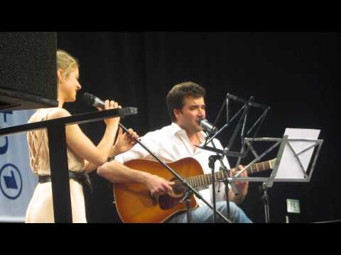 Sturm der Liebe Fantag 2013 Lucy Scherer und Moritz Tittel singen Can't Help Falling in Love
