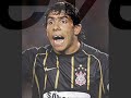 Marcelinho cariOca e Tevez Marcelinho cariOca e Tevez