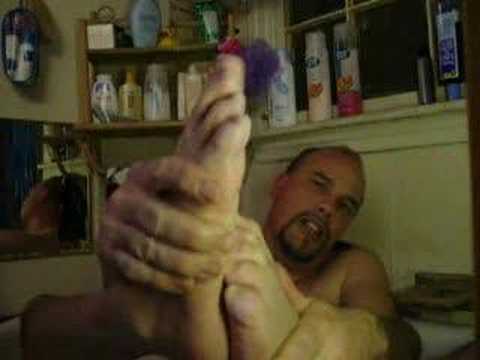 big wrinkled soles