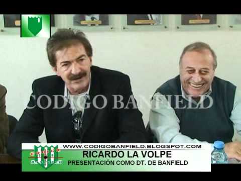 Ricardo La Volpe es presentado como DT de Banfield