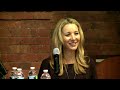 vassar alumna and trustee lisa kudrow '85 gave an interview to a packed hall this spring, answering questions about how vassar has changed since she was a st...