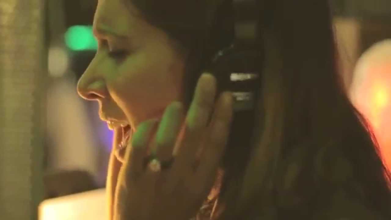 CORÍA Y EL MAR  -  OFFICIAL VIDEOCLIP