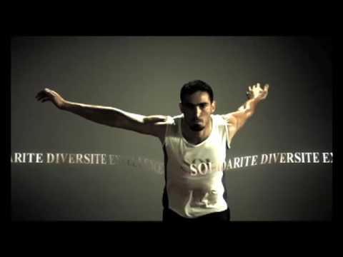 Regardez cette vidéo