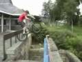 Ngoisao - Xe dap bieu dien.flv