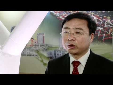 Es ist ein altes Vorurteil: Made in China versus made in Germany. China gilt bei den meisten Deutschen als die größte wirtschaftliche Konkurrenz. Auf der Hannover Messe entstand dagegen ein anderes Bild. Wirtschaftsminister Rösler und Chinas Minister für Industrie und Informationstechnologie Miao Wei wollen auf der deutsch-chinesischen Konferenz zur Elektromobilität die wirtschaftliche Zusammenarbeit vertiefen (Quelle: m4-tv/mtx). Was China Deutschland zu bieten hat