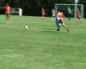 Escola de futebol .Năo é fácil dominar uma bola daquelas... Escola de futebol .Năo é fácil dominar uma bola daquelas...