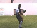C�mo jugar f�tbol (soccer) : Manejo de pelota con el muslo