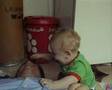 TOMAS RIENDOSE A CARCAJADAS