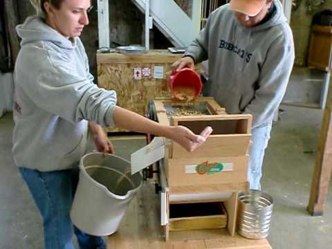 Seed Cleaning Machine - Andy and Ross use the office clipper airscreen seed cleaner to separate different size crop seed and weed seed. This cleaner can be used to clean grass and w...