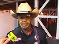 ENTRE A RAIVA DO BOI EO ANSEIO DO PEAO EXISTE UM TERCEIRO ELEMENTO NA ARENA QUE NUNCA PODE FALTAR,O SALVA VIDAS DE RODEIO