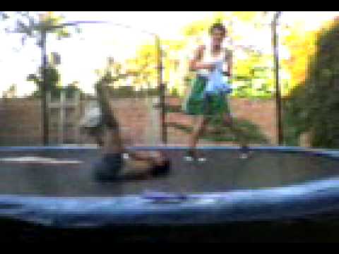 Encuerandose - eddy haciendo striptis mujeres....XD cuando echo un saltote.