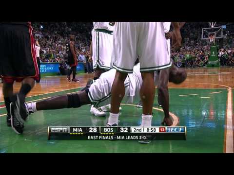 K.G. Does Knuckle Push-Ups