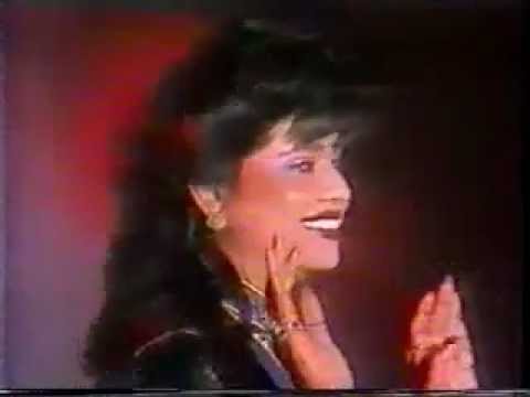 Runa Laila--Shilpi ami tomaderi gaan shonabo- 04
