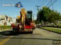 pilotcar.tv - Squeezing a 245D under a railroad bridge Bridgeport CT