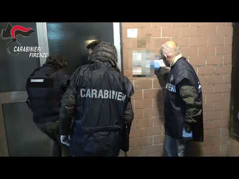 I carabinieri hanno effettuato quattro arresti con l'accusa di furto aggravato in concorso