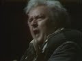 Cornell MacNeil sings high A as Rigoletto
