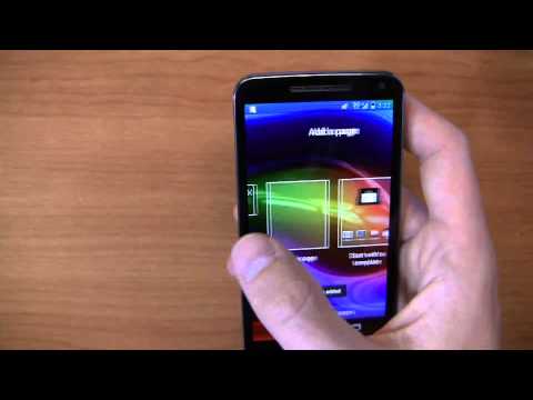 how to remove the battery from a motorola electrify m
