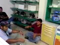 Drogadictos cantando exitos de apache