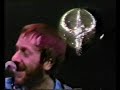 alan hull's winter song, recorded live at newcastle city hall on christmas eve 1984. 

alan hull (vocals, guitar), rod clements (bass)

http://www.lindisfarne.co.uk